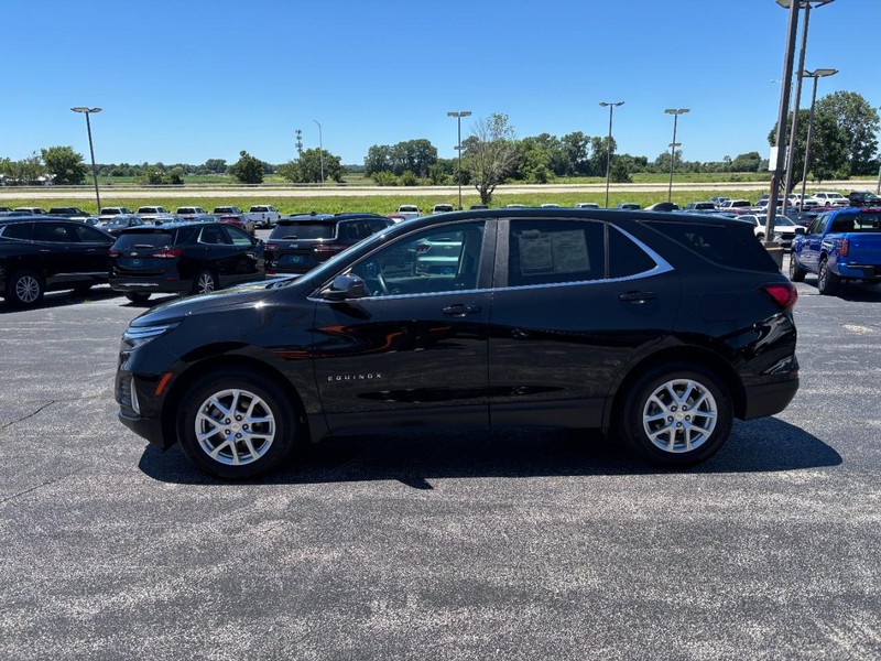 Chevrolet Equinox Vehicle Full-screen Gallery Image 2
