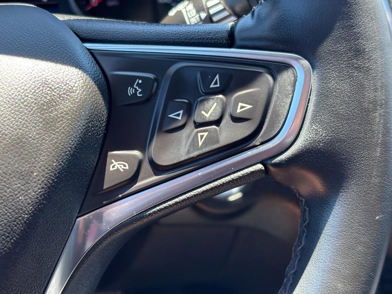 Chevrolet Equinox Vehicle Full-screen Gallery Image 18