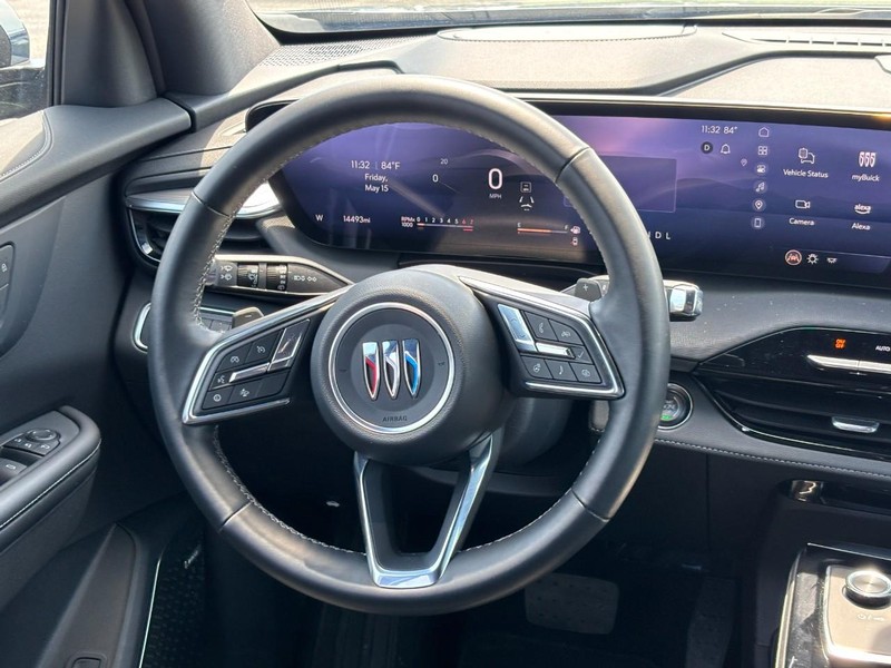 Buick Enclave Vehicle Full-screen Gallery Image 13