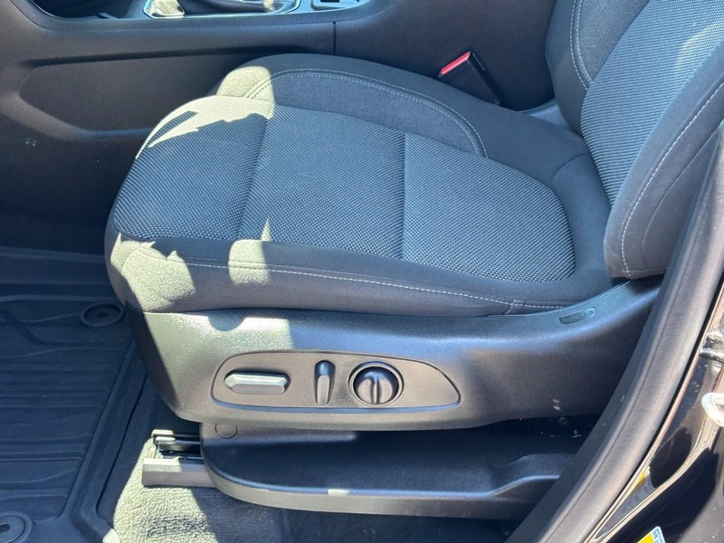 Chevrolet Traverse Vehicle Full-screen Gallery Image 16