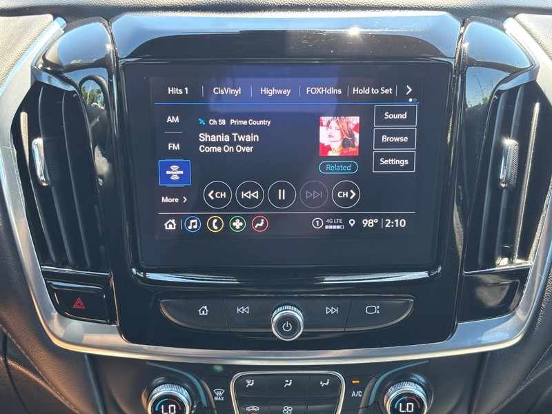 Chevrolet Traverse Vehicle Full-screen Gallery Image 21