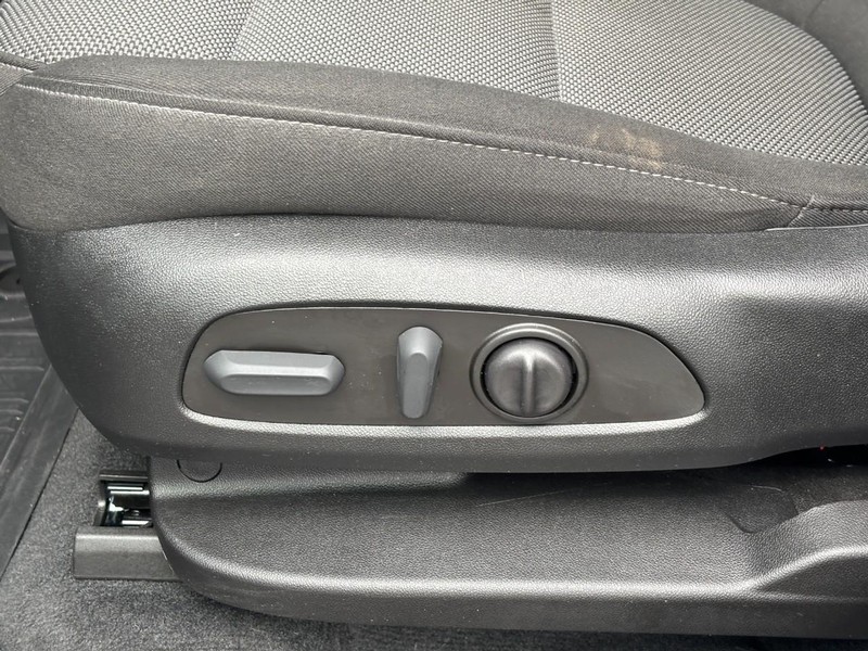 Chevrolet Traverse Vehicle Full-screen Gallery Image 17
