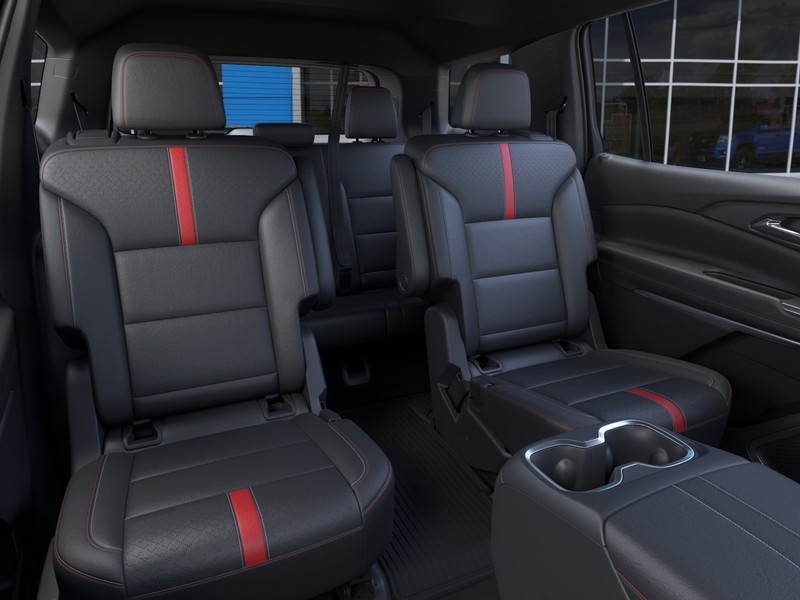 Chevrolet Traverse Vehicle Full-screen Gallery Image 17