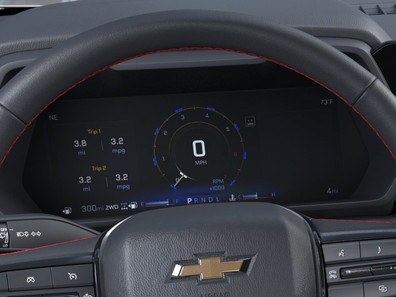 Chevrolet Colorado Vehicle Full-screen Gallery Image 18