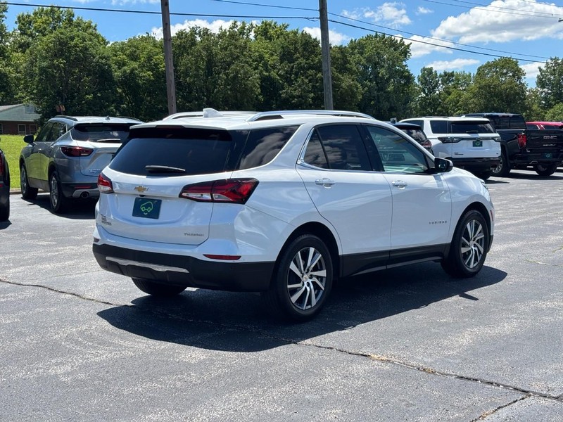 Chevrolet Equinox Vehicle Full-screen Gallery Image 5