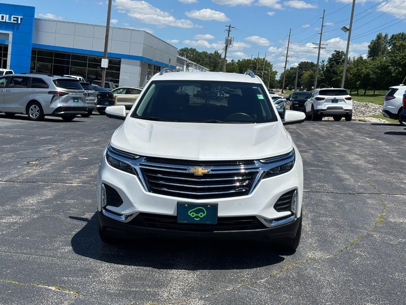 Chevrolet Equinox Vehicle Full-screen Gallery Image 8