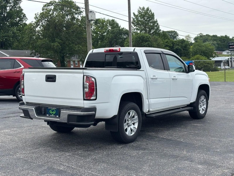 GMC Canyon Vehicle Full-screen Gallery Image 5