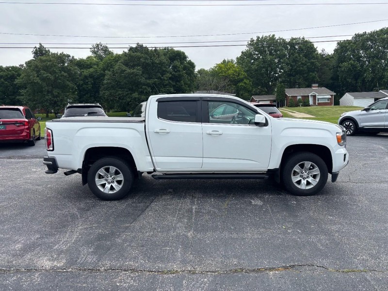 GMC Canyon Vehicle Full-screen Gallery Image 6