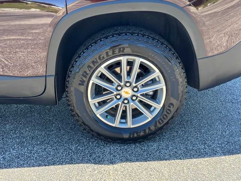 Chevrolet Traverse Vehicle Full-screen Gallery Image 9
