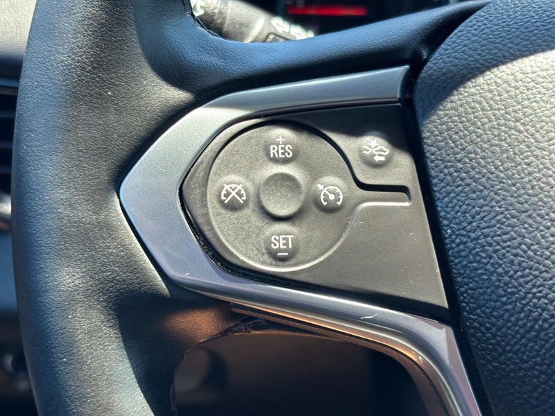 Chevrolet Traverse Vehicle Full-screen Gallery Image 18