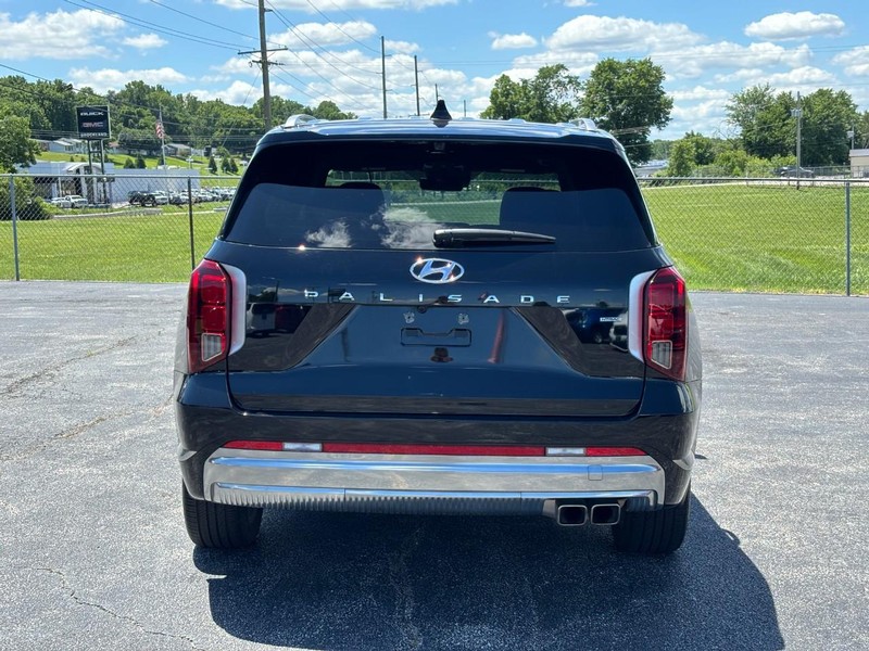 Hyundai Palisade Vehicle Full-screen Gallery Image 4