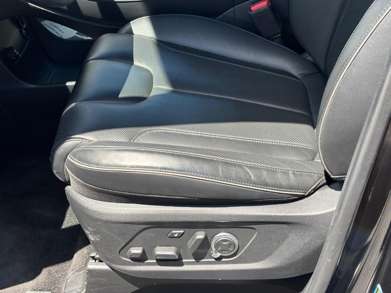 Hyundai Palisade Vehicle Full-screen Gallery Image 17