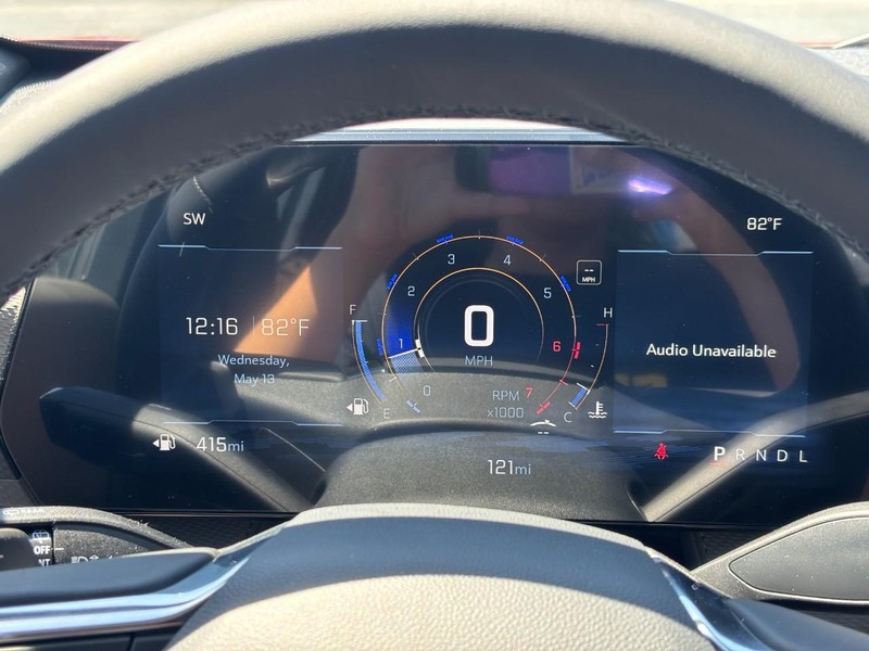 Chevrolet Equinox Vehicle Full-screen Gallery Image 14