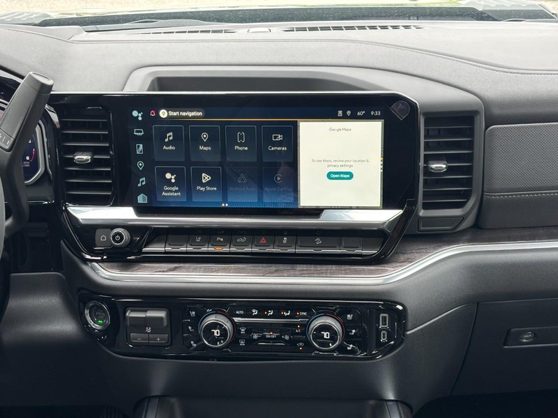 Chevrolet Silverado 2500HD Vehicle Full-screen Gallery Image 8