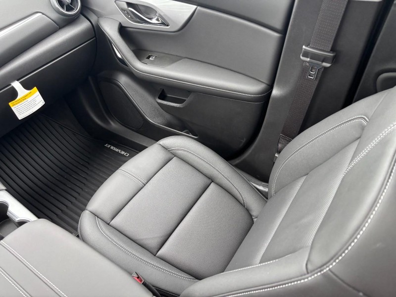 Chevrolet Blazer Vehicle Full-screen Gallery Image 9