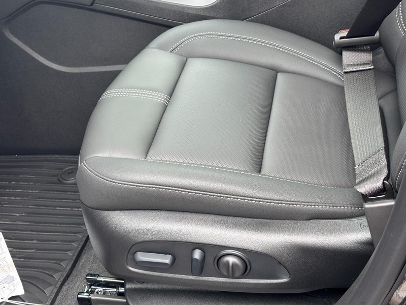 Chevrolet Blazer Vehicle Full-screen Gallery Image 10