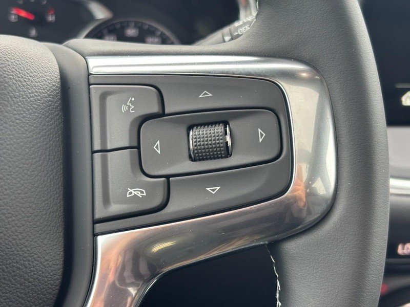 Chevrolet Blazer Vehicle Full-screen Gallery Image 13