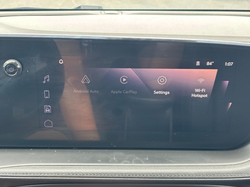 Buick Encore GX Vehicle Full-screen Gallery Image 20