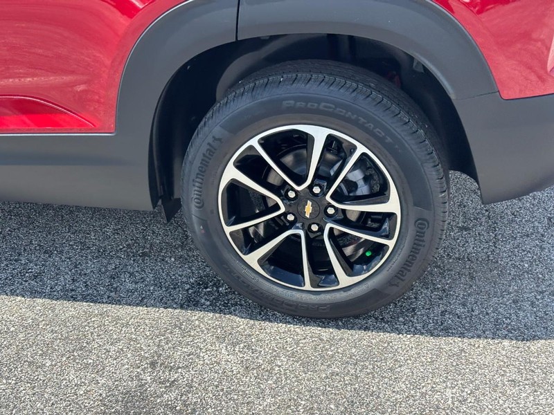 Chevrolet TrailBlazer Vehicle Full-screen Gallery Image 4