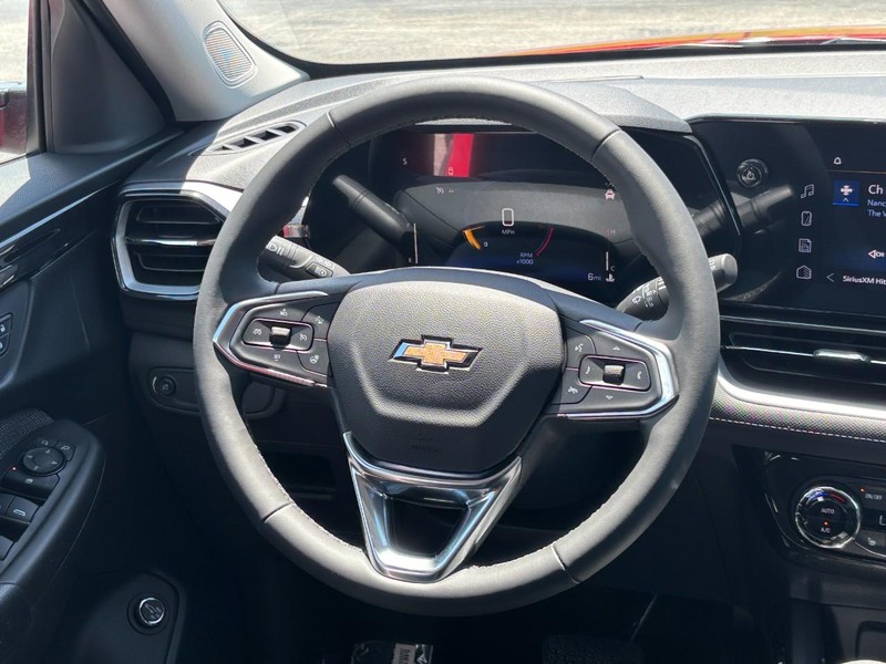 Chevrolet TrailBlazer Vehicle Full-screen Gallery Image 7