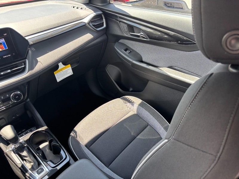 Chevrolet TrailBlazer Vehicle Full-screen Gallery Image 9