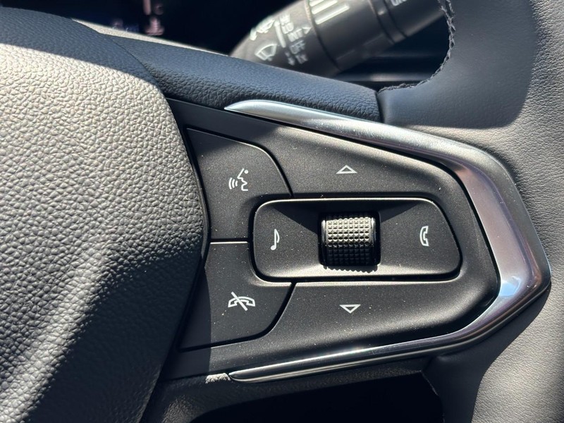 Chevrolet TrailBlazer Vehicle Full-screen Gallery Image 13