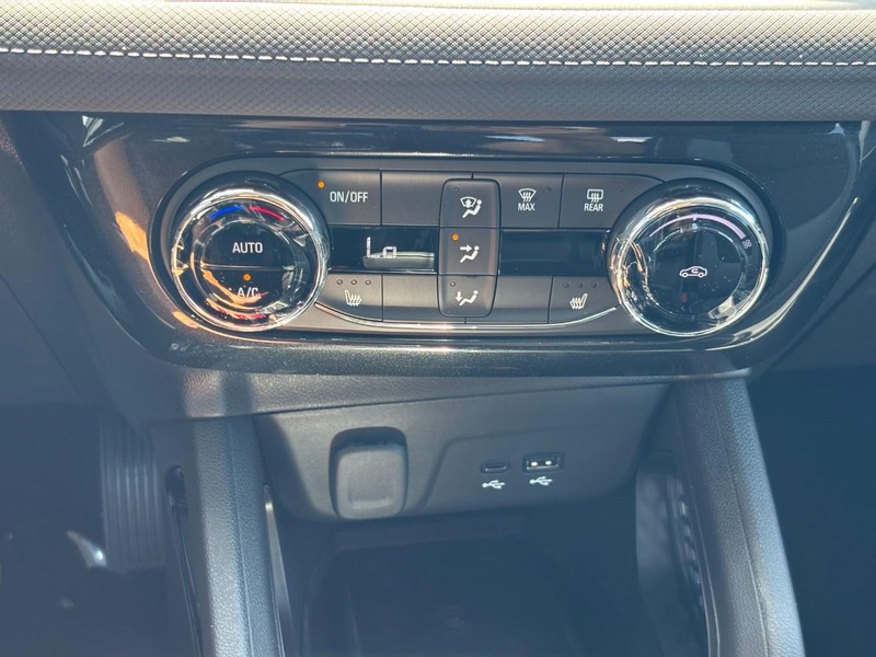 Chevrolet TrailBlazer Vehicle Full-screen Gallery Image 17
