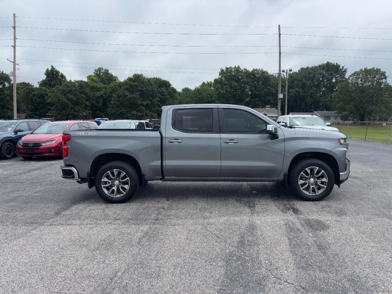 Chevrolet Silverado 1500 Vehicle Full-screen Gallery Image 6
