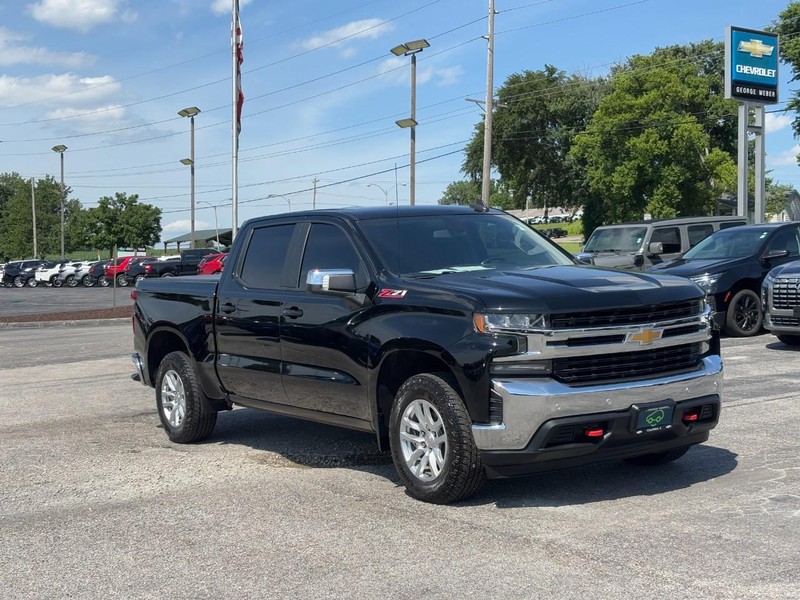 Chevrolet Silverado 1500 Vehicle Full-screen Gallery Image 7