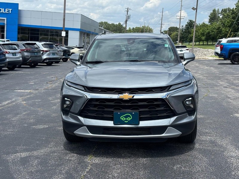 Chevrolet Blazer Vehicle Full-screen Gallery Image 8