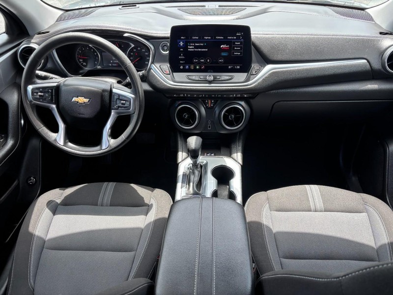 Chevrolet Blazer Vehicle Full-screen Gallery Image 11