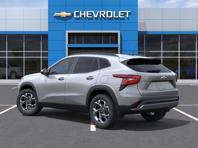 Chevrolet Trax Vehicle Full-screen Gallery Image 3