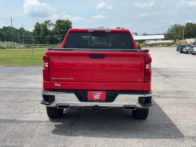 Chevrolet Silverado 1500 Vehicle Full-screen Gallery Image 4