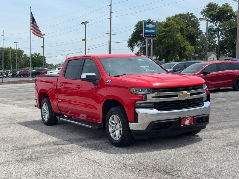 Chevrolet Silverado 1500 Vehicle Full-screen Gallery Image 7