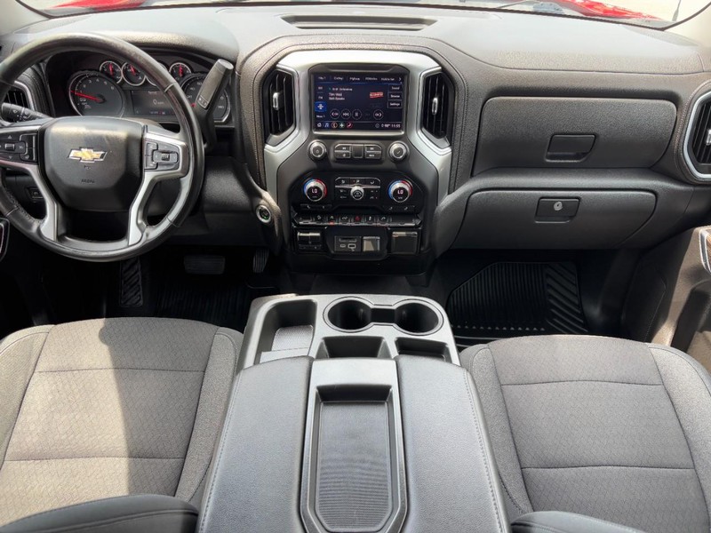 Chevrolet Silverado 1500 Vehicle Full-screen Gallery Image 11