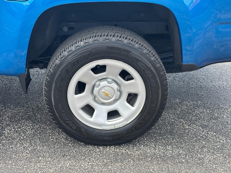 Chevrolet Colorado Vehicle Full-screen Gallery Image 09
