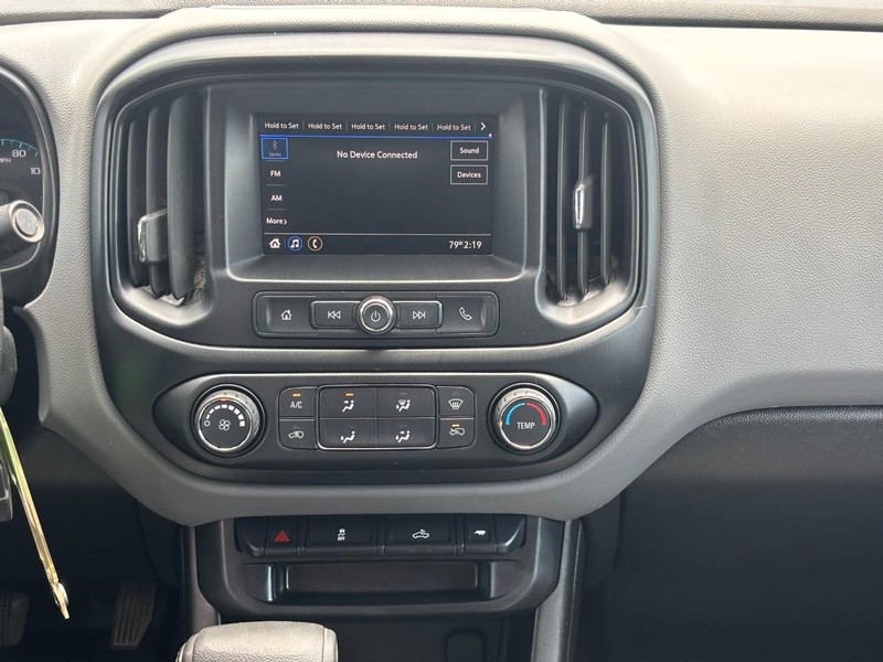 Chevrolet Colorado Vehicle Full-screen Gallery Image 13