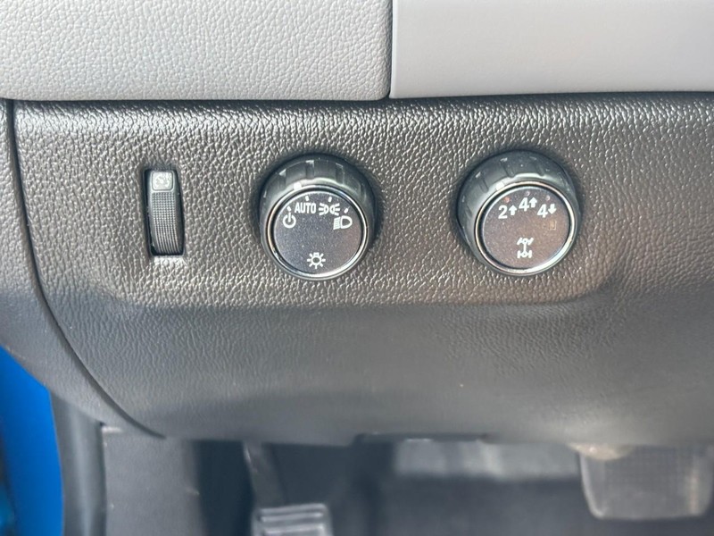 Chevrolet Colorado Vehicle Full-screen Gallery Image 17