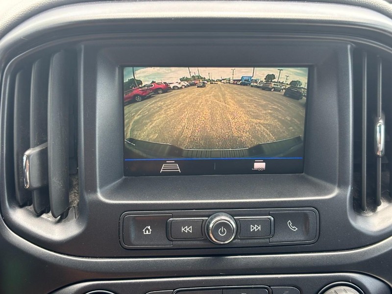 Chevrolet Colorado Vehicle Full-screen Gallery Image 21