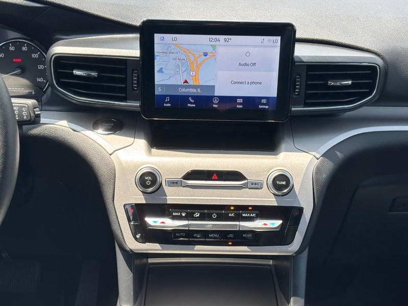 Ford Explorer Vehicle Full-screen Gallery Image 14