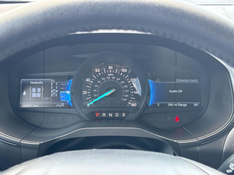 Ford Edge Vehicle Full-screen Gallery Image 19