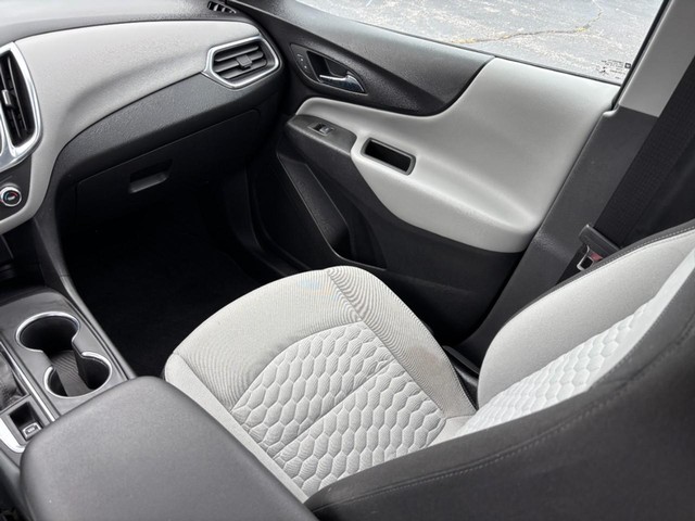 2020 Chevrolet Equinox LS - Photo 14