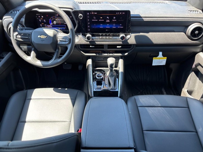 Chevrolet Colorado Vehicle Full-screen Gallery Image 6
