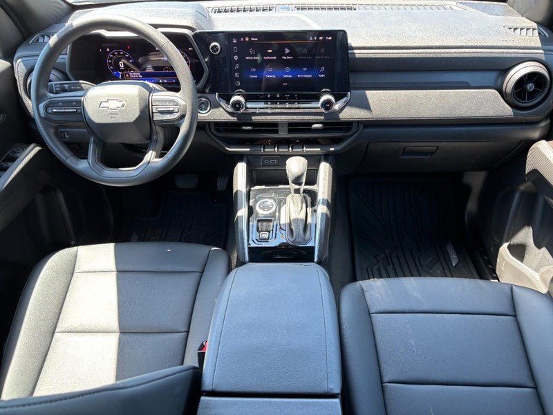 Chevrolet Colorado Vehicle Full-screen Gallery Image 6