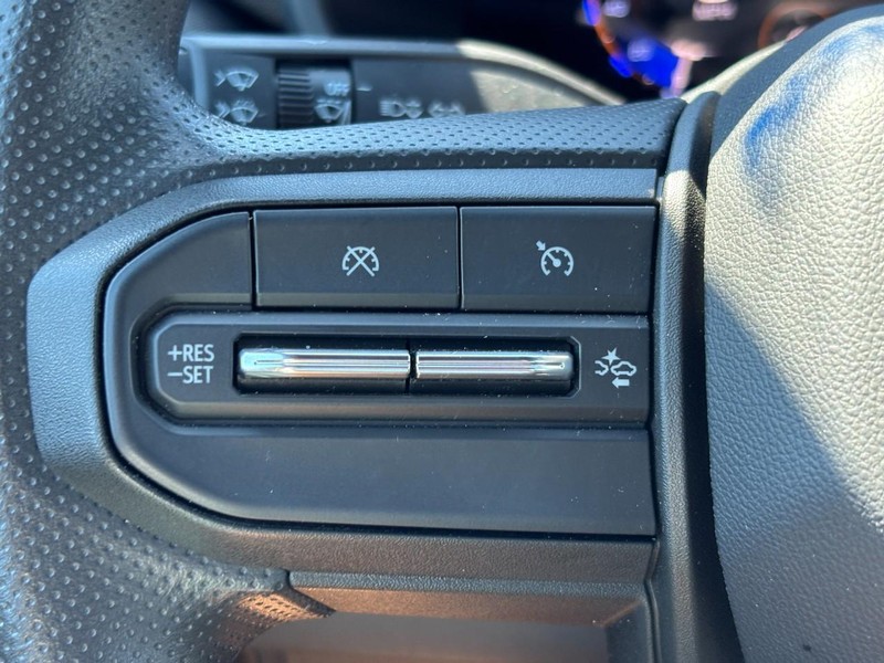 Chevrolet Colorado Vehicle Full-screen Gallery Image 12