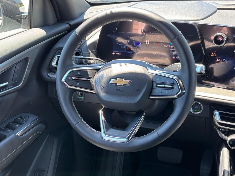 Chevrolet Traverse Vehicle Full-screen Gallery Image 8