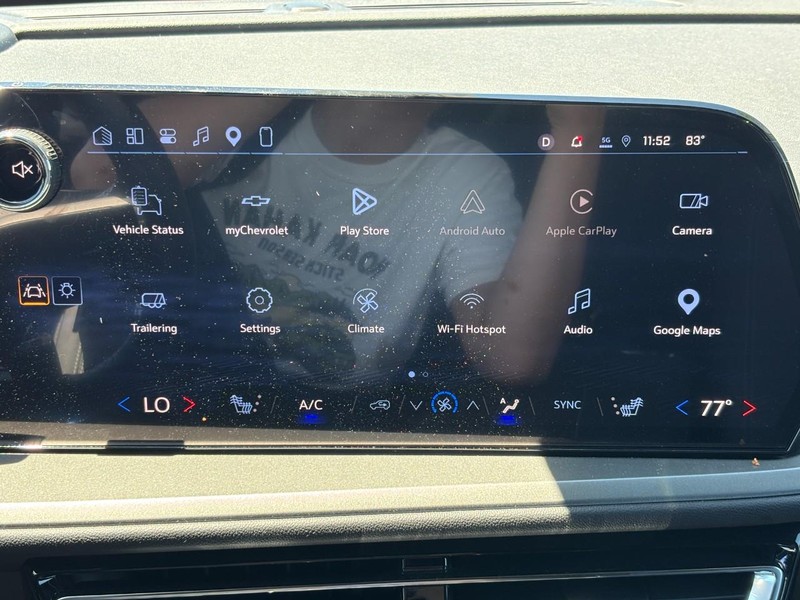 Chevrolet Traverse Vehicle Full-screen Gallery Image 16