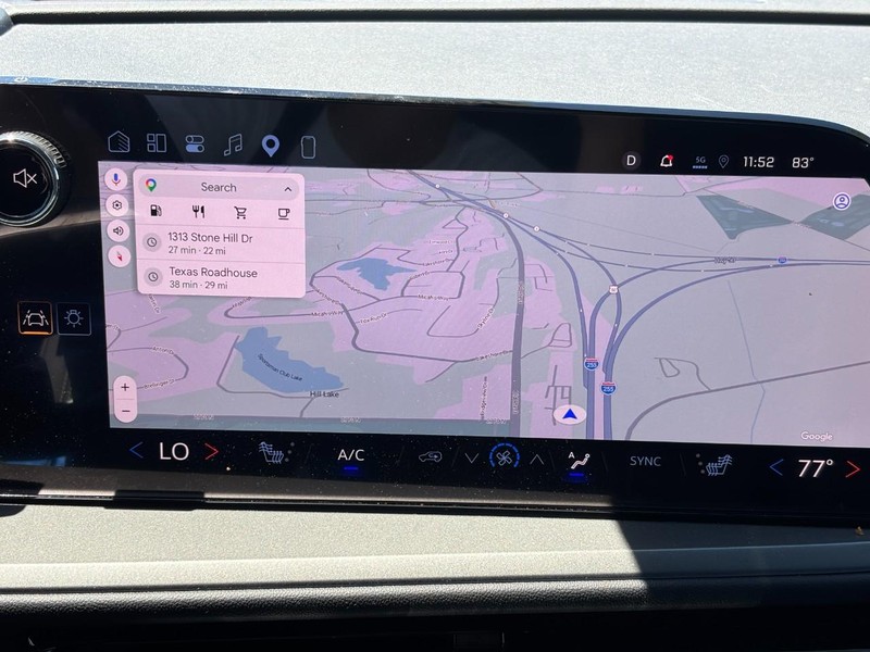 Chevrolet Traverse Vehicle Full-screen Gallery Image 17