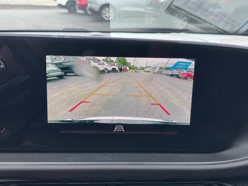 Buick Envista Vehicle Full-screen Gallery Image 22