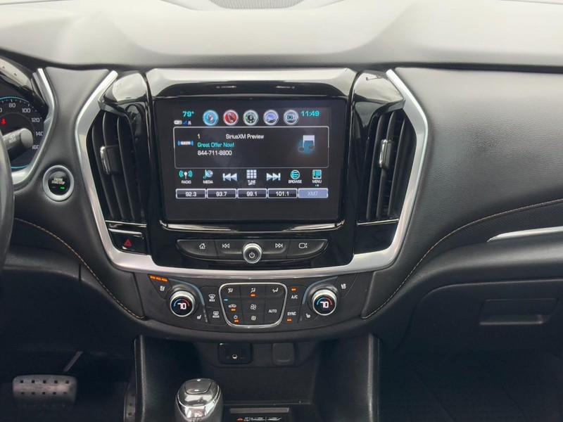 Chevrolet Traverse Vehicle Full-screen Gallery Image 16